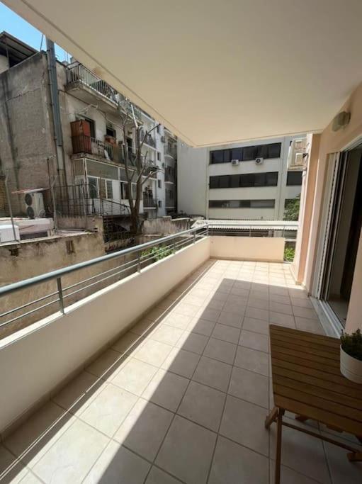 Modern Studio Large Veranda -Metro Station Suggrou Apartment เอเธนส์ ภายนอก รูปภาพ